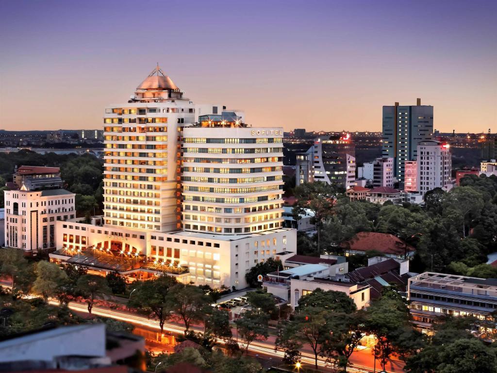 Khách sạn Sofitel Plaza Sài Gòn