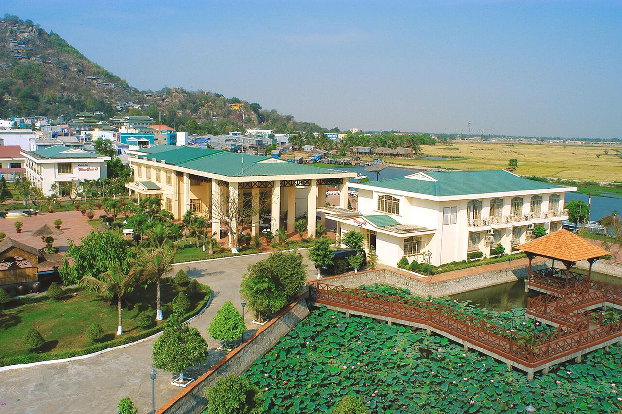 Phong Lan Resort (Tên cũ: Bến Đá Núi Sam)
